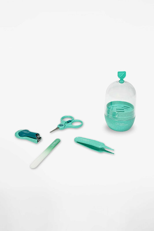 NAIL CARE KIT